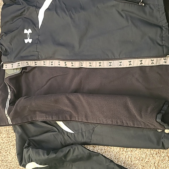 Under Armour Jacket - Picture 3 of 7